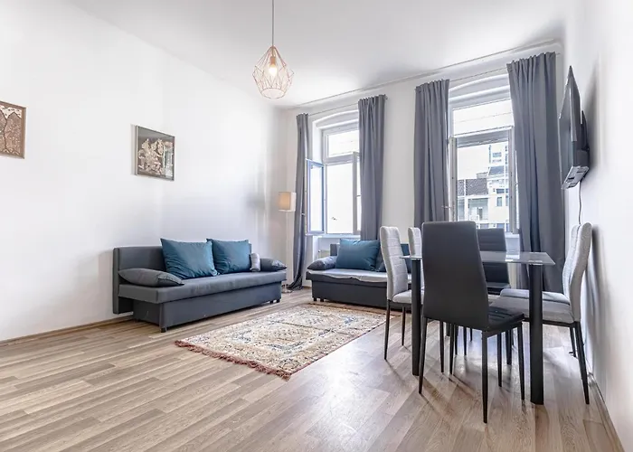 Explore 2br And 1lr Retreat Near Westbahnhof Apartmán