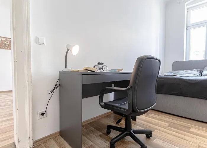 Explore 2br And 1lr Retreat Near Westbahnhof Apartmán *